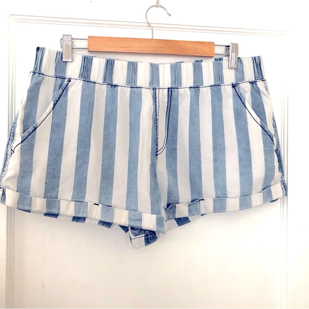 Rewash Brand Shorts size XL - Picture 3 of 9
